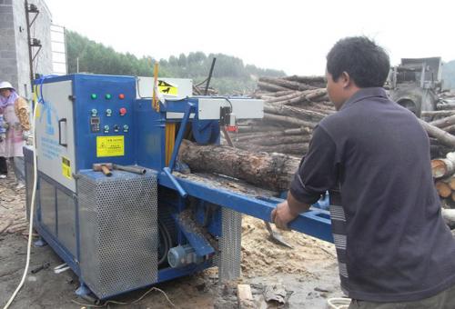 廣西省-南寧市-安吉-圓木多片鋸加工現(xiàn)場